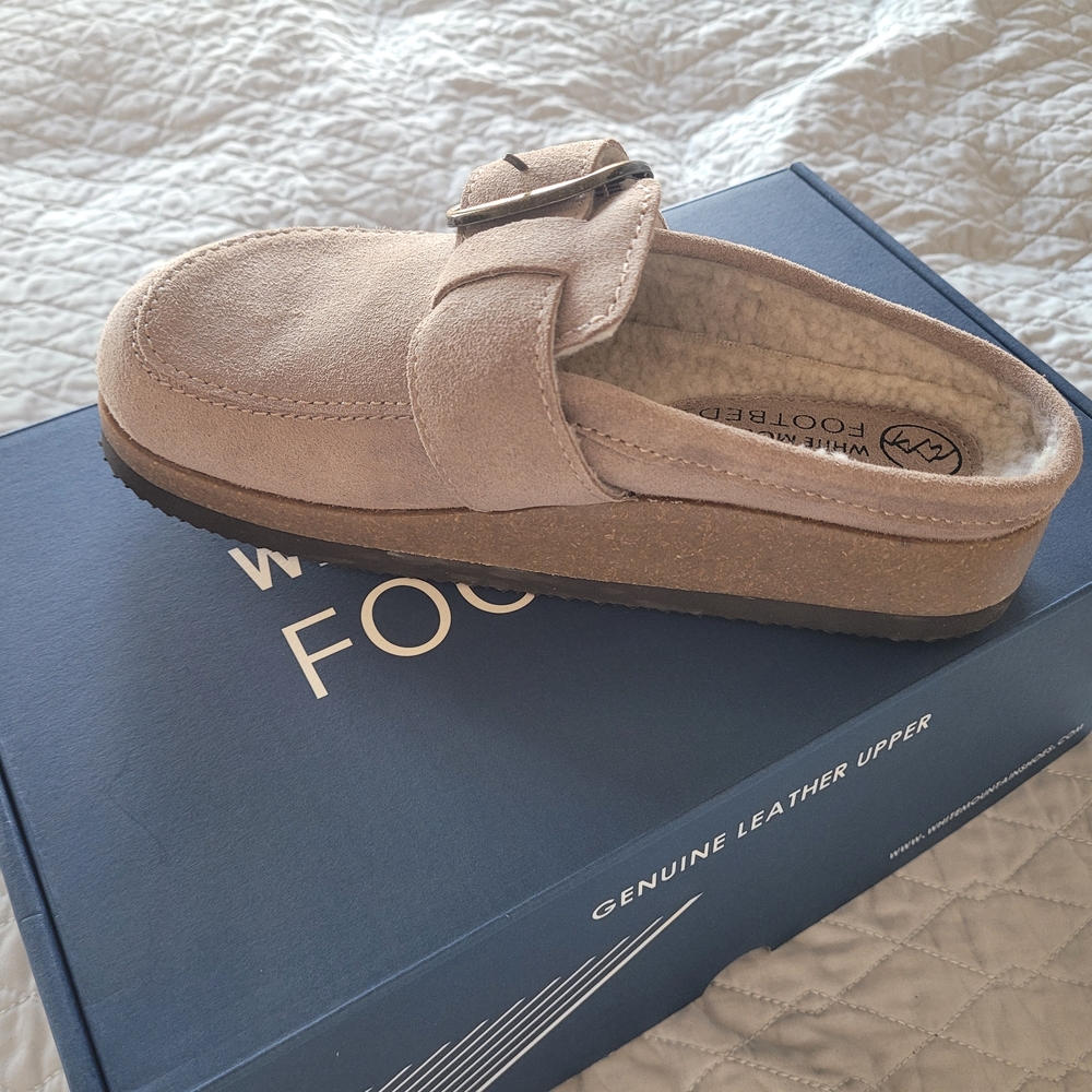 White Mountain Tan Suede Bueno Mules